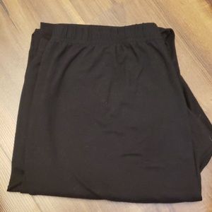 Agnes & Dora size large black leggings